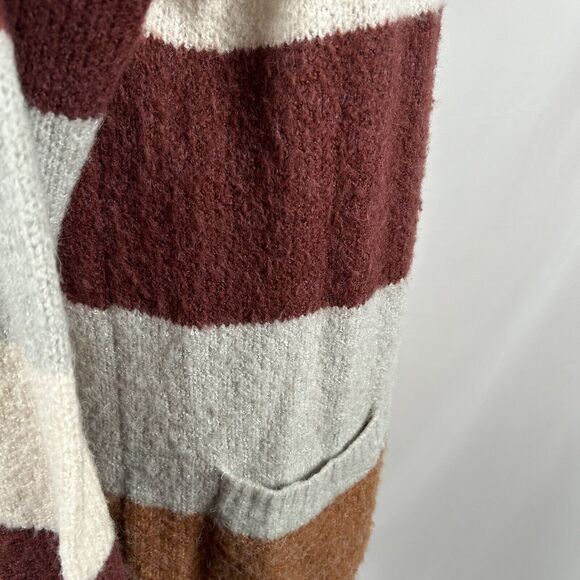 Entro Multicolor Acrylic Cardigan Sweater Top Long Sleeve Small Casual Red Gray - Picture 3 of 8